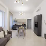 Genoa Lux Apartments With Parking
